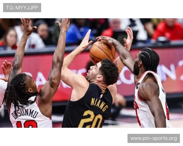 公牛官方释出比赛绝杀瞬间高清图集供球迷自由欣赏回顾热议不断啦